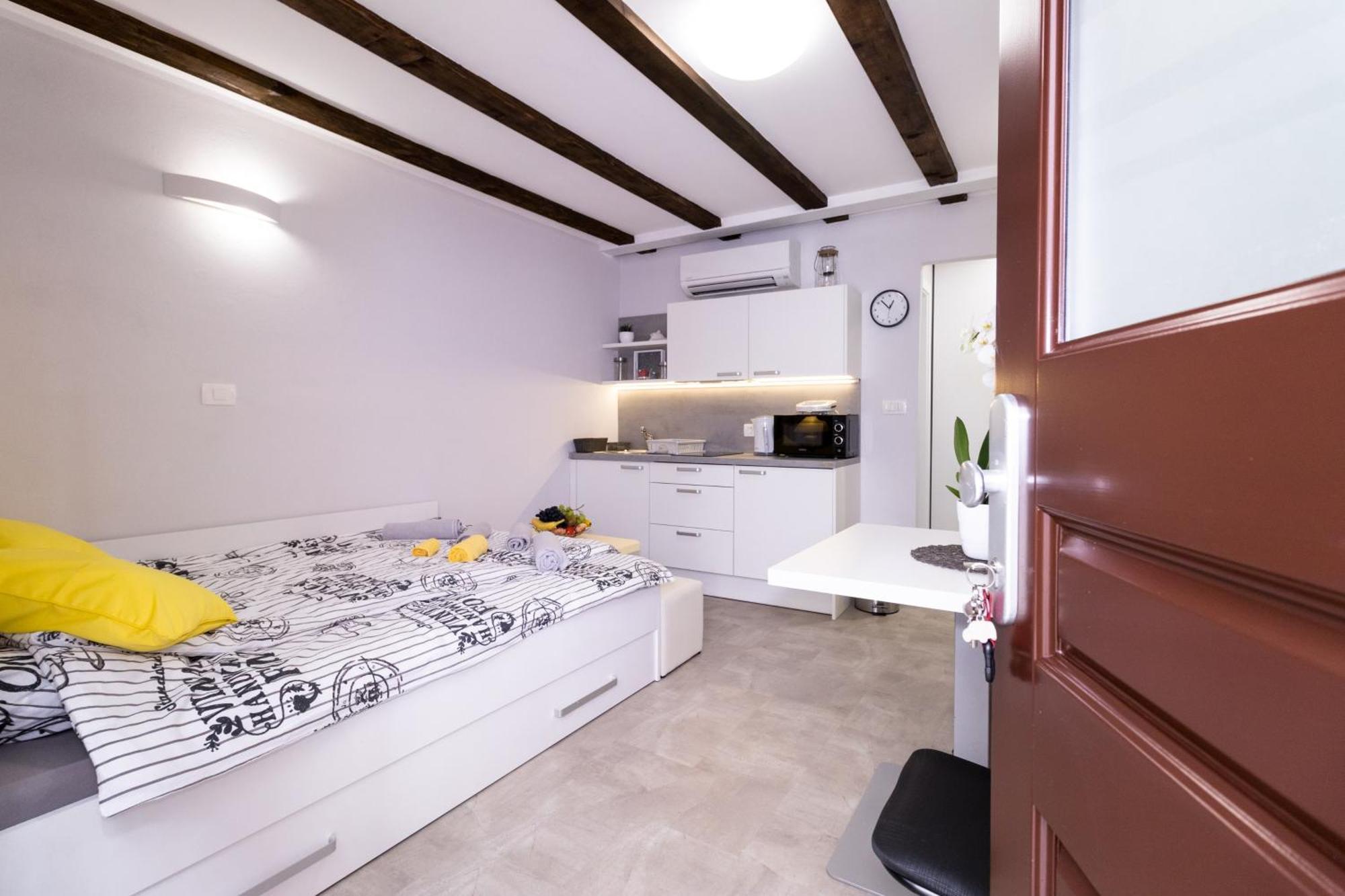 Apartments Bella Tara Piran Bagian luar foto